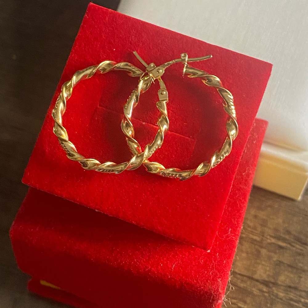 Real 18k Gold Twisted Hoop Earrings